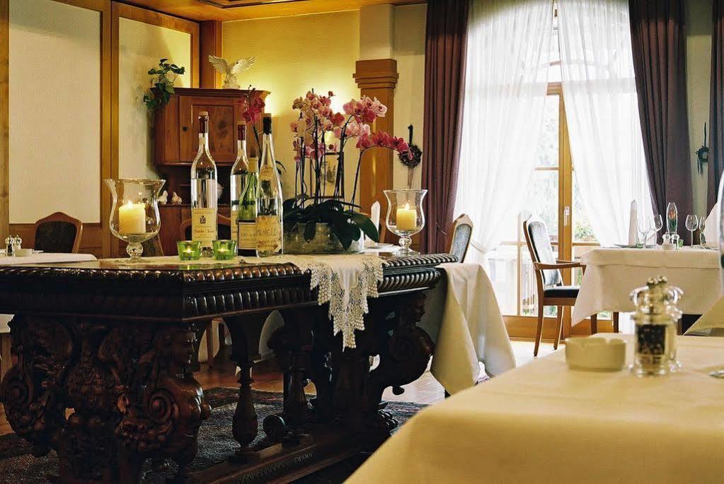 Hotel-Restaurant Adler ลาร์ ภายนอก รูปภาพ